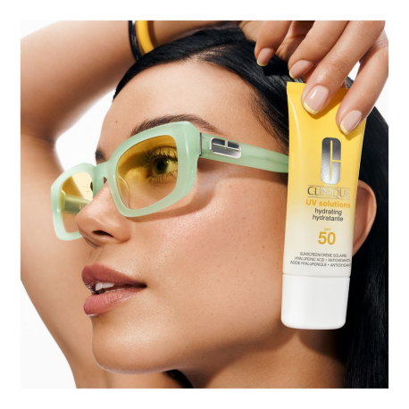 Clinique UV-Lösungen - Feuchtigkeitsspendende Sonnencreme SPF50